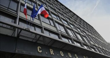 Francë, mbi 243 mijë punonjës të prekur nga rrjedhja e të dhënave në Ministrinë e Arsimit