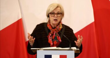 Franca kërkon veprime diplomatike në Lindjen e Mesme: Kjo nuk është lufta jonë