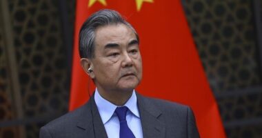 Kina paralajmëron për pasoja nëse shënjestrohen centralet bërthamore në Lindjen e Mesme