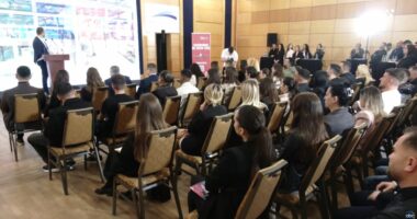 Dita e rekrutimit në Aeroportin e Tiranës/ Mundësi punësimi dhe trajnimi për të rinjtë