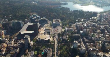 Rritet aktiviteti i shërbimeve/ INSTAT: Kompanitë që operojnë në tregti u rritën me 35%