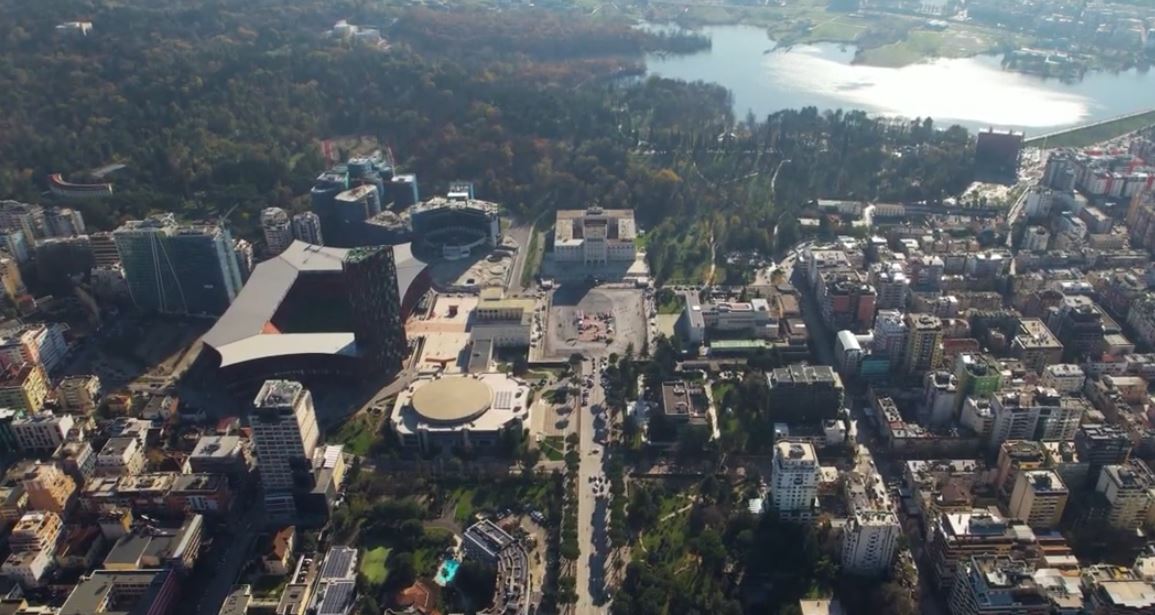 Rritet aktiviteti i shërbimeve  INSTAT  Kompanitë që operojnë në tregti u rritën me 35 përqind