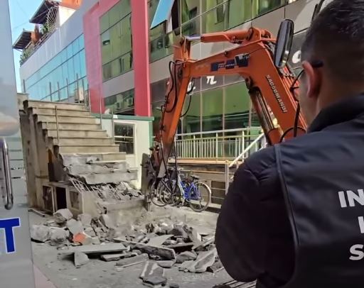 Aksioni për lirimin e hapësirave publike  Rama ndan pamjet  Vijojmë punën