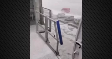 VIDEO/ Moti i keq, breshëri ‘mbulon’ aeroportin e Romës, pista në ujë! Anulohen fluturimet