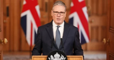 Starmer: Britania po dërgon 4 avionë Typhoon në Katar dhe helikopterë në Qipro