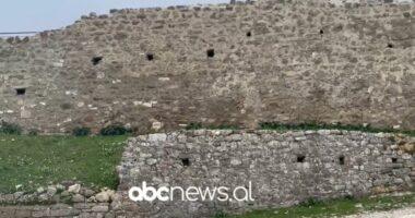 Kanina, historia e gdhendur në gur/ Kalaja e ngritur mbi kodër në gjirin e Vlorës, dëshmon shekuj histori