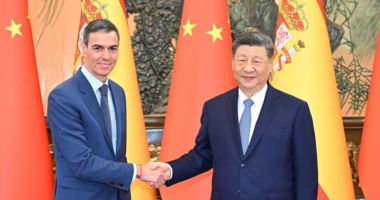 Marrëdhënia e Spanjës me Washingtonin e tensionuar/ Sanchez në Kinë: Ligjshmëria ndërkombëtare po shkelet