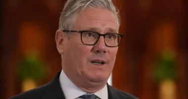 Starmer thirrje SHBA dhe Iranit për zgjidhje: Shmangni përshkallëzimin e konfliktit