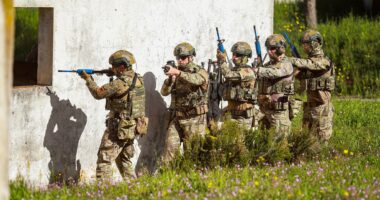 “Saktësi, fshehtësi dhe forcë”/ Stërvitja e përbashkët shqiptaro-amerikane në repartin në Zall Herr