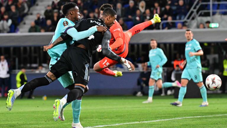 Italia sposton krizën në Europë  Bologna pranë eliminimit  Aston Villa e mund 3 1 në Europa League