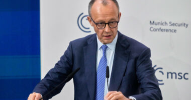 Trump paralajmëroi uljen e trupave në Gjermani, Merz: Tër orientuar drejt NATO-s së bashkuar dhe një partneriteti të besueshëm transatlantik