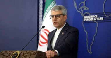 Irani: Ngushtica e Hormuzit e hapur vetëm për anijet që nuk kanë lidhje me SHBA