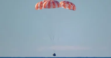 Artemis II/ Rikthimi i suksesshëm në Tokë, minutë pas minute