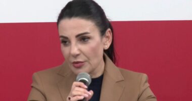 “ PS ka hapur dyert për të rinjtë”, Balluku: Punët e mira për Shqipërinë shpesh herë mbulohen nga balta