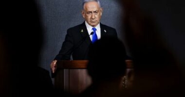 Netanyahu i kërkon Britanisë së Madhe të ndërmarrë veprime për të mbrojtur hebrenjtë