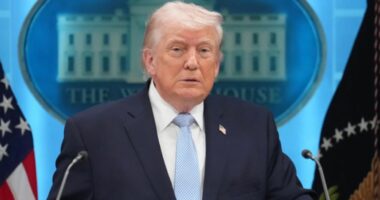 Trump: Ministri i Energjisë i SHBA gabon kur thotë se karburanti do të bëhet më i lirë vetëm në vitin 2027