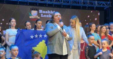 “Shtojzovalle Fest”, Lezha shndërrohet në një skenë arti me mbi 500 fëmijë në vallëzim