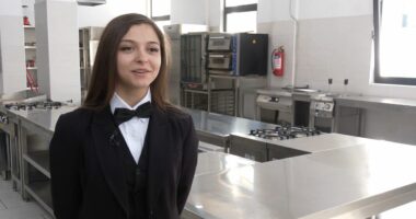 Nga paragjykimi te suksesi/ Vajzat që po thyejnë stereotipet në arsimin profesional