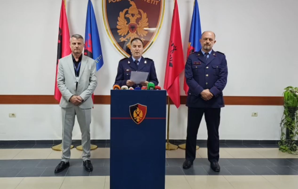 Vrasja e dyfishtë në Lezhë/ Policia në konferencë: Janë identifikuar 3 autorët, kontrolle në disa banesa