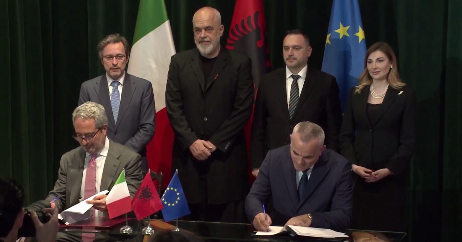 Shqipëria prodhon anije në Pashaliman, nënshkruhet marrëveshja/ Rama: Partneritet strategjik me qeverinë e Italisë