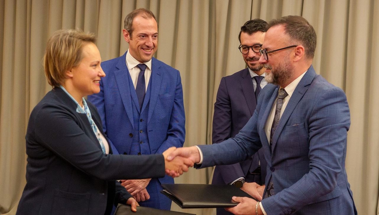 Ndërtimi i nënstacionit elektrik nëntokësor në Tiranë  Firmoset marrëveshja  Karakaçi  Investim 22 5 milionë euro