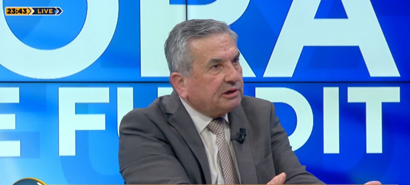 Rezart Taçi dënohet me 11 vite burg  Avokati  Si e detyroi Berisha të vihej në funksion të pasurimit të familjes së tij