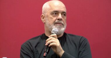 “Dera e BE është hapur, ta shfrytëzojmë”, Rama në Durrës: Duhet ta kapim trenin e historisë patjetër