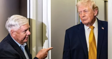 Aleati i Trump për Iranin: Mund të kërkohet ndërhyrje ushtarake së shpejti