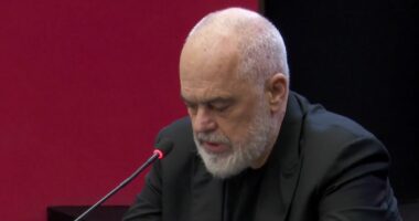 “Ringritje të emergjencave civile”/ Rama: Bashkitë të hapin zyrë juridike për Kadastrën  