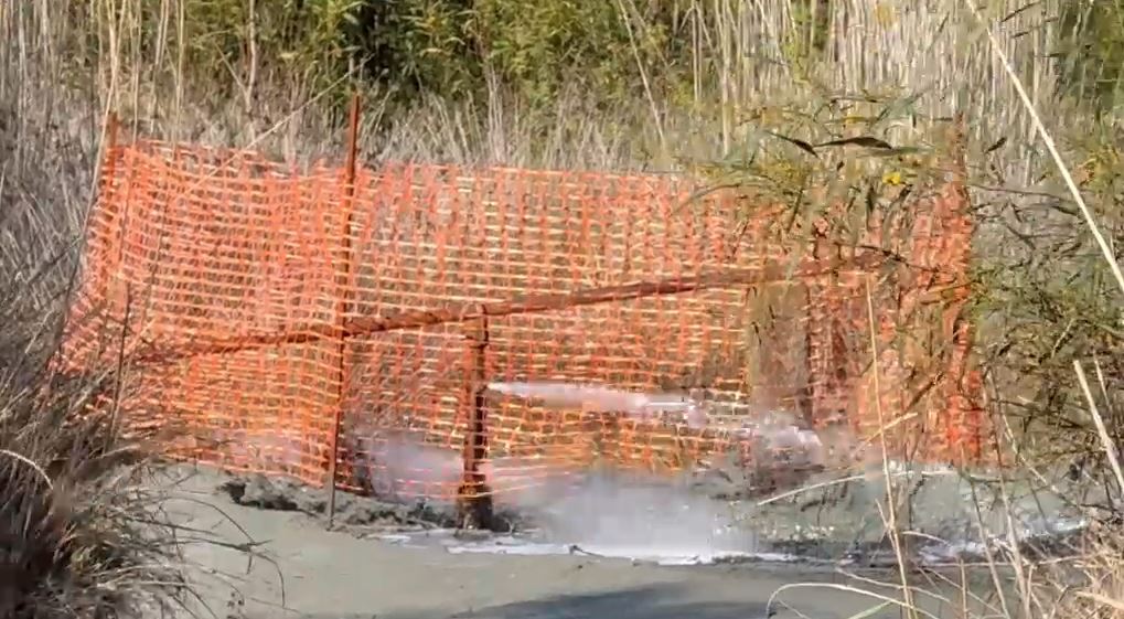 Vlorë  Prani gazi në zonën e hidrovorit në Akërni  vendoset tabela paralajmëruese