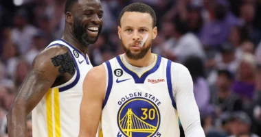“Luftëtarët”, fitore nga distanca/ Ish-kampionia Golden State arrin sukses dramatik në NBA