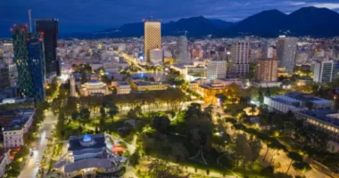 eDreams: Edhe Tirana ndër të përzgjedhurat e turistëve italianë në fundjavën e gjatë të 1 majit