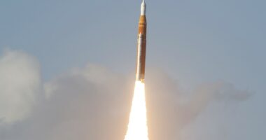 Artemis II/ Komandanti i misionit nga hapësira: Kemi përpara një lindje të bukur të Hënës!