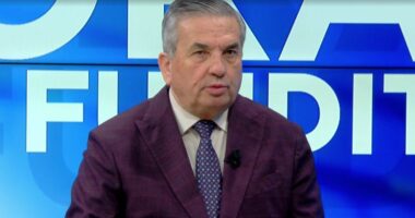 “Berisha me Bashën vodhën 500 mijë euro për ‘Rrugën e Kombit’”, Avokati: Opozita kërkon të marrë pushtetin me një serb në krye