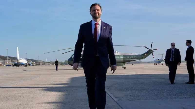 JD Vance dhe delegacioni amerikan rrugës për në Pakistan