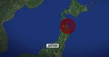 Tërmet 7.4 ballë në Japoni, alarm për cunami/ Kryeministri: Gjeni territore të larta për të qëndruar