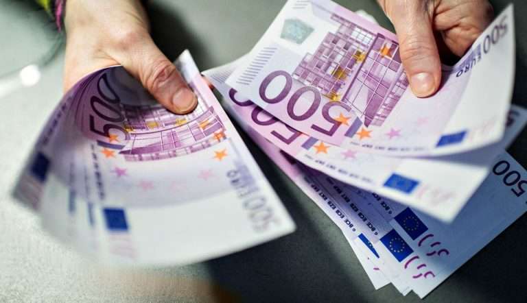  Lamtumirë  500 euro  Banka Qendore Europiane ndalon prodhimin e kartëmonedhës