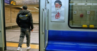 Izraeli u kërkon qytetarëve në Iran të shmangin trenat