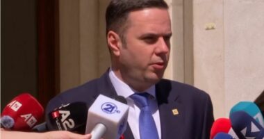 Rreth 2 orë takim me Kurtin/ Abdixhiku: Nuk kemi asgjë të re, kemi më pak se 3 javë për të arritur një konsensus