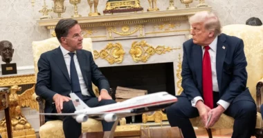 Rutte takohet me Trump në Uashington mes kërcënimit të SHBA për t’u larguar nga NATO
