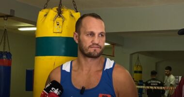 Nelson Hysa, i katërti në botë/ Boksieri shqiptar arrin rekord në renditjen profesioniste