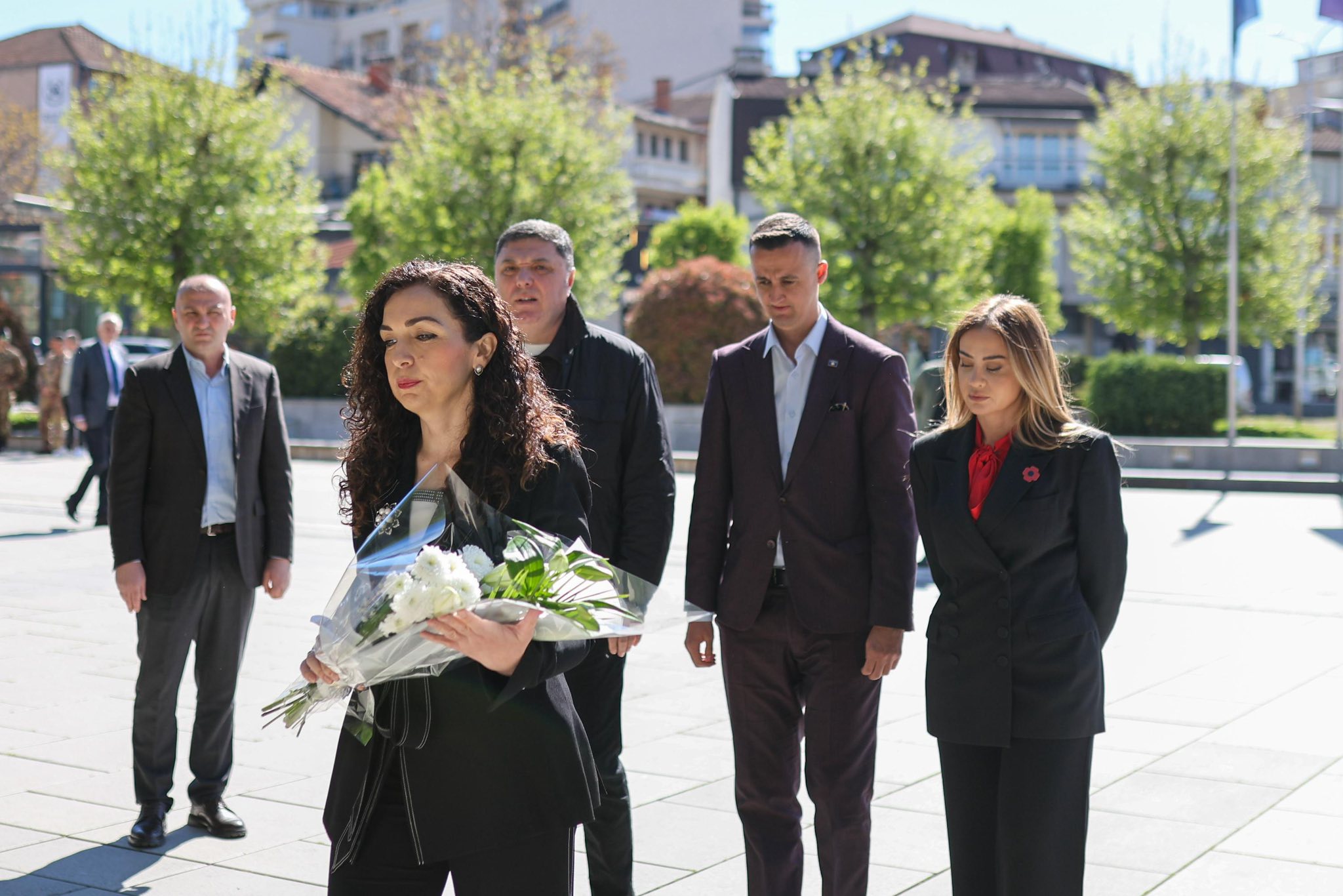 Dita e të zhdukurve me dhunë gjatë luftës  Vjosa Osmani  27 prilli  plagë e hapur  Serbia duhet të japë llogari