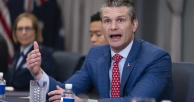 Hegseth thirrje evropianëve që të marrin më shumë përgjegjësi: SHBA e ka në kontroll Hormuzin