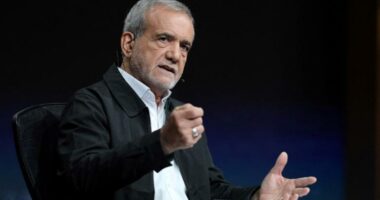 Presidenti i Iranit letër të hapur popullit amerikan: S’jemi agresorë, mbrojmë vendin tonë