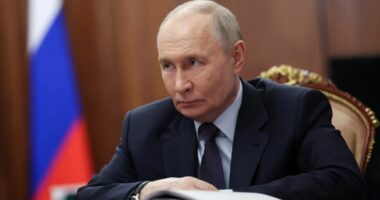 Popullariteti i Putinit bie për të shtatën javë radhazi, më i ulëti që nga pushtimi i Ukrainës