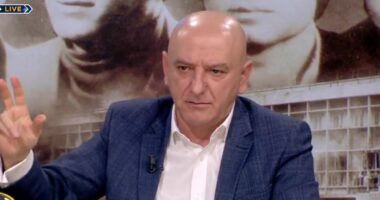 “Skenari i Shkodrës do përsëritej në 2-3 qytete të tjera”/ Bejko: Nuk ia fal Berishës…35 vjet ka pasur mundësi ta zbardhte