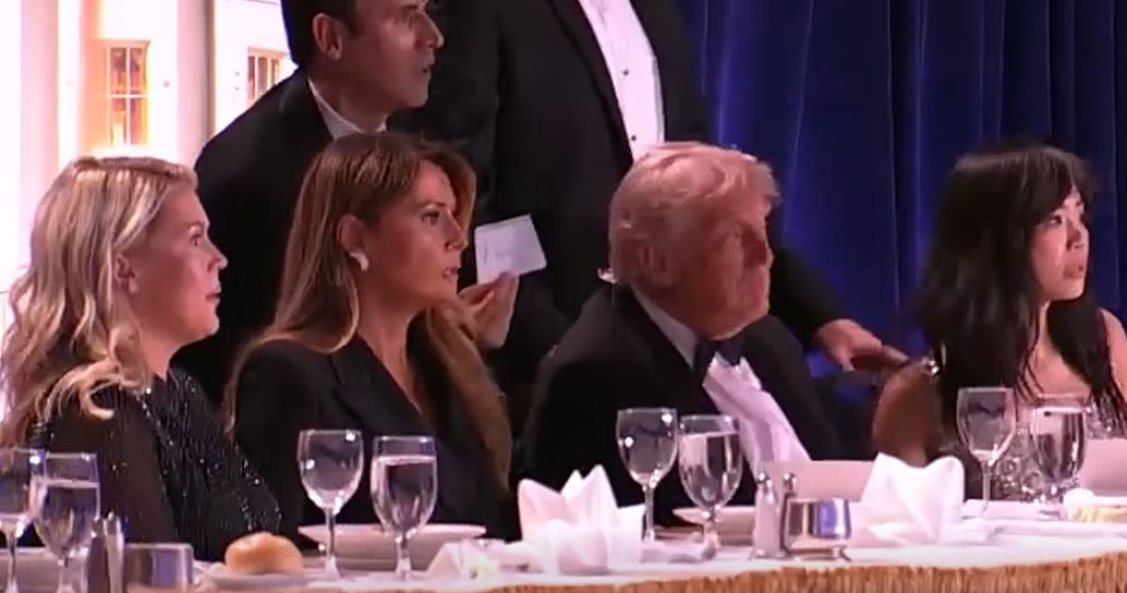 VIDEO  Të shtënat me armë  momenti kur Trump dhe Zonja e Parë evakuohen me shpejtësi nga darka e Shtëpisë së Bardhë