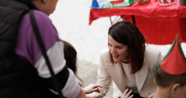 Dita Botërore e Autizmit/ Dyfishohen pagesat mujore për fëmijët me aftësi të kufizuara, njihen sigurimet për kujdestarët