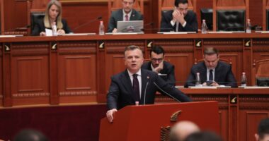 Balla në Kuvend për naftën: Çmimi nuk varet nga ne, është krizë globale!