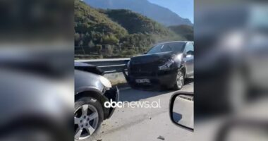 Aksident në Vlorë/ Përplasen dy automjete, disa të plagosur